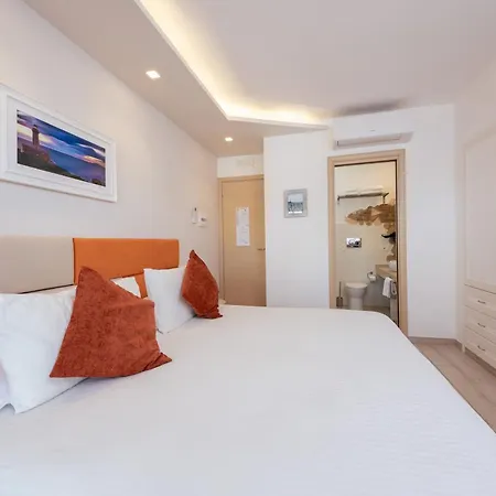 Relais Anna Guest house 4*
