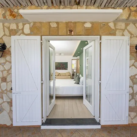 Relais Anna Guest house 4*